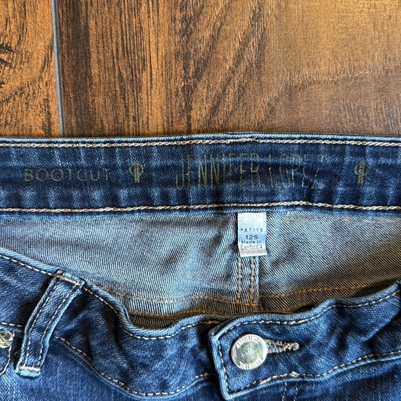 Jennifer Lopez jeans size 12s bootcut (C) - Picture 3 of 5